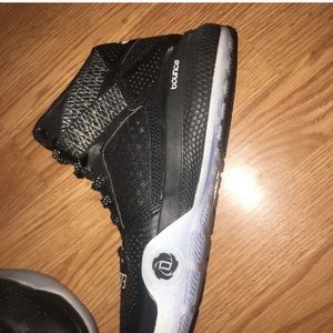 NIB Women’s 7 Derrick Rose Adidas Basketball Shoes